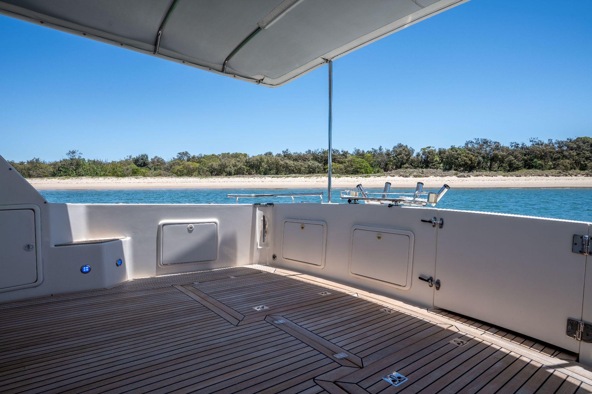 2002 Riviera 48 Enclosed Flybridge | Motor Yacht Sales