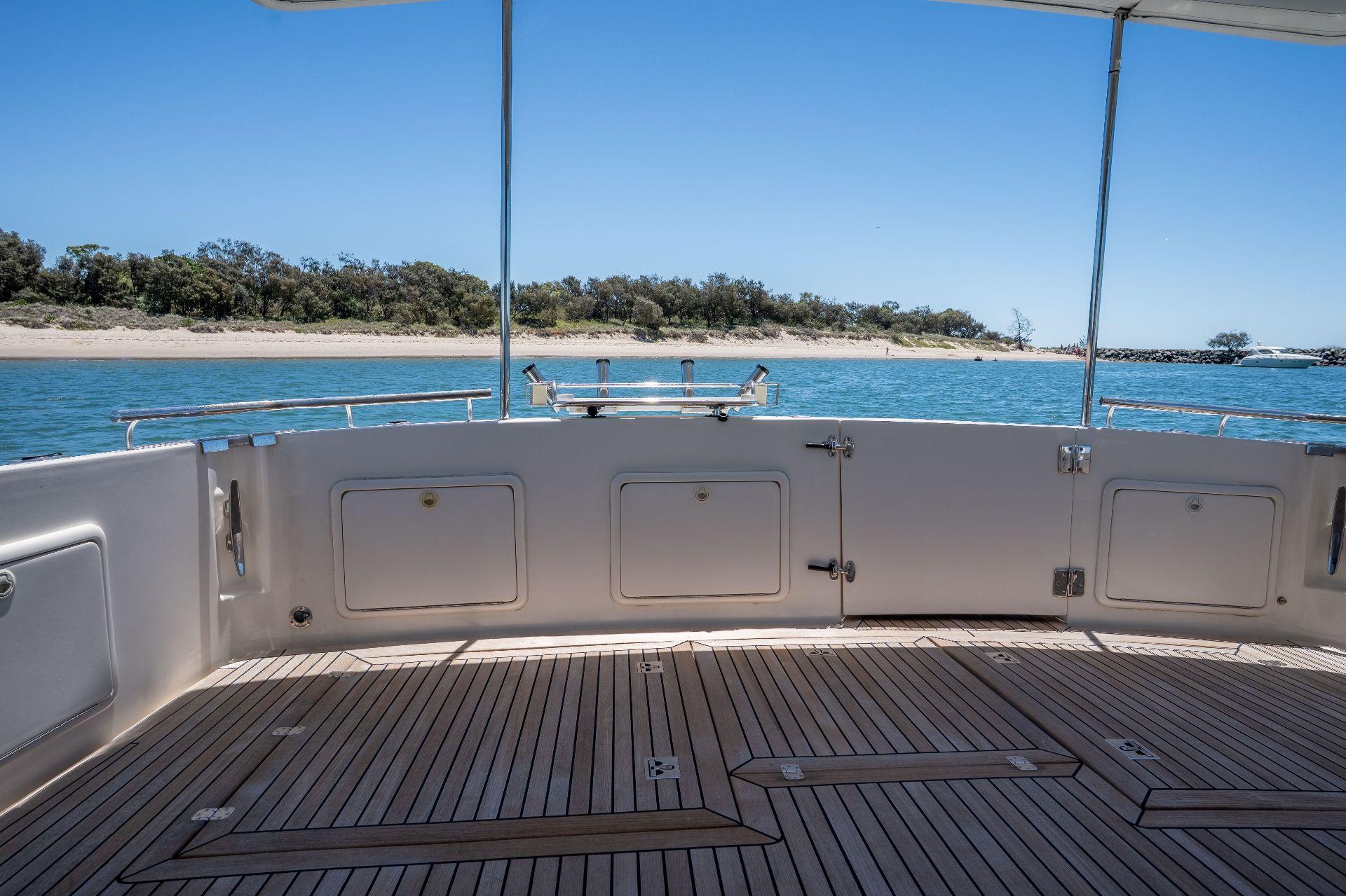 2002 Riviera 48 Enclosed Flybridge | Motor Yacht Sales