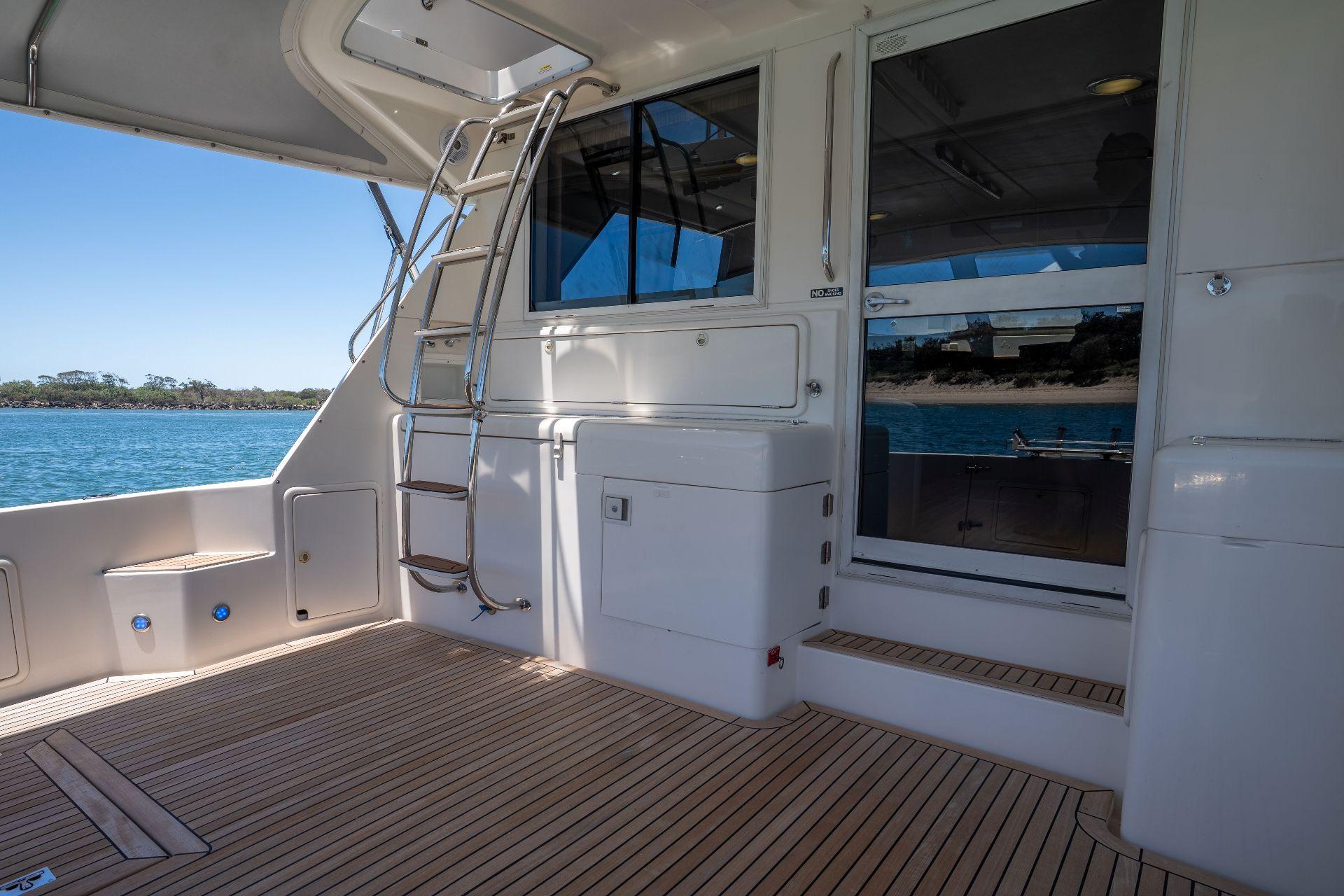 2002 Riviera 48 Enclosed Flybridge | Motor Yacht Sales