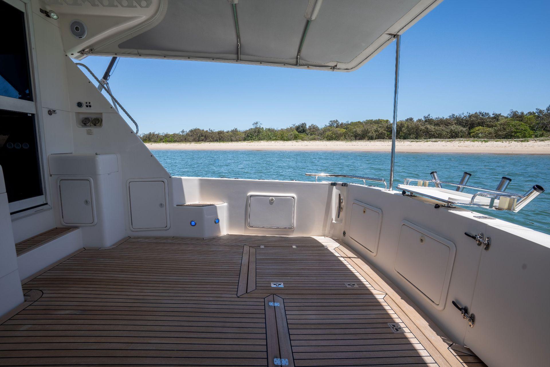 2002 Riviera 48 Enclosed Flybridge | Motor Yacht Sales