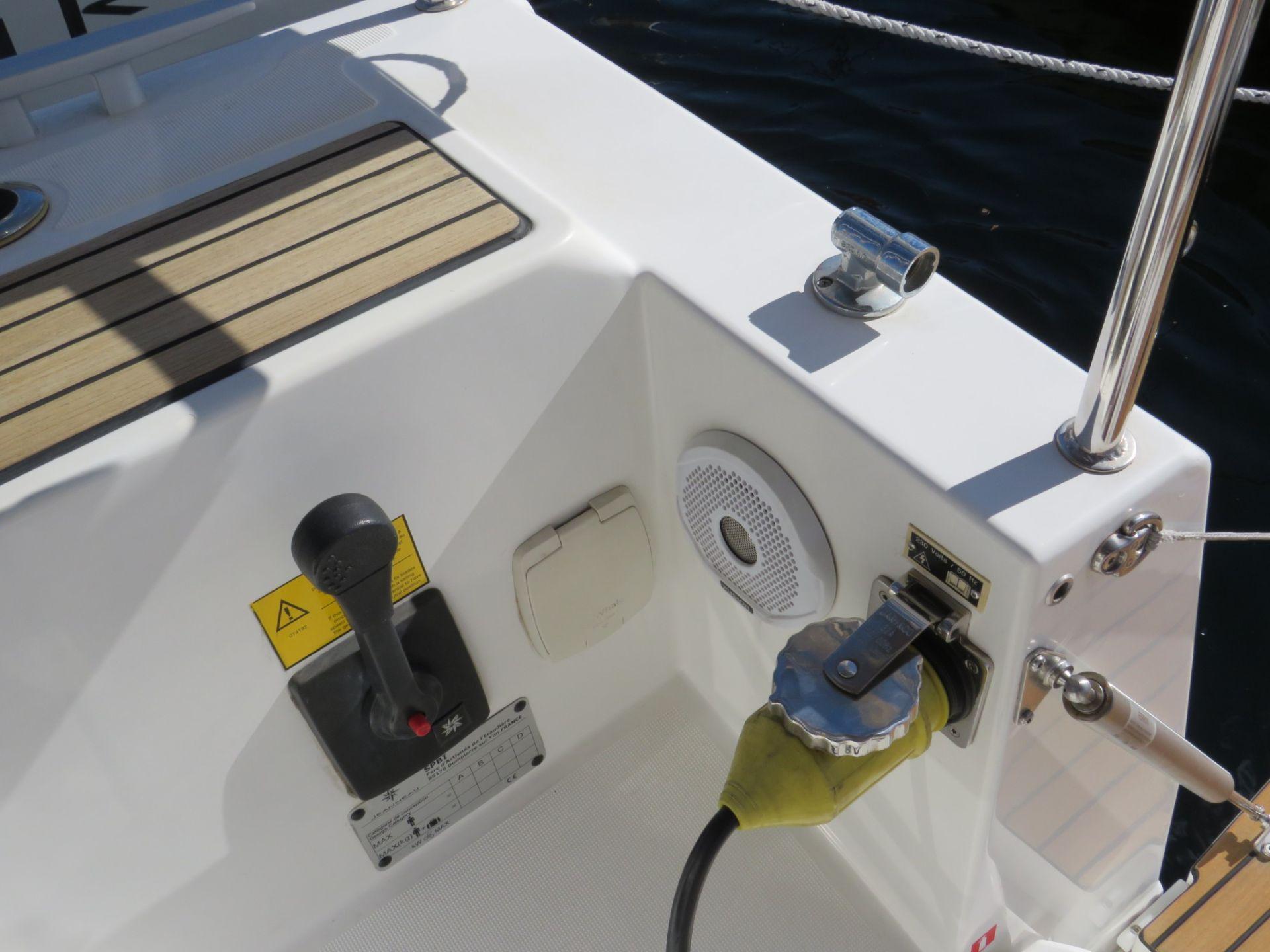 2020 Jeanneau Sun Odyssey 349