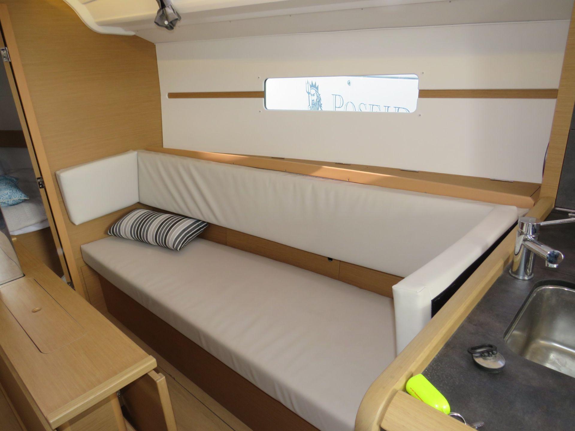 2020 Jeanneau Sun Odyssey 349