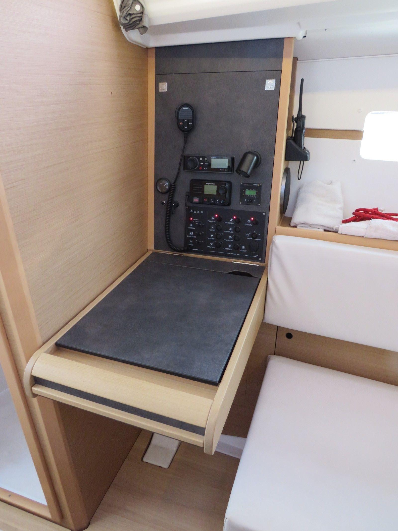 2020 Jeanneau Sun Odyssey 349