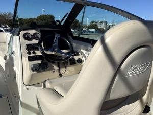 Boston Whaler 230 Vantage