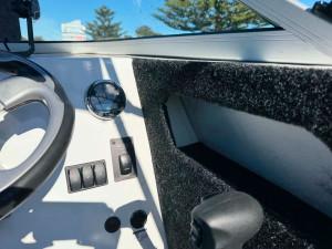 Quintrex 520 Ocean Spirit - 2026 Model (NEW B65588)