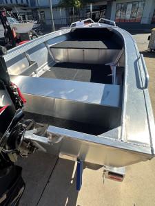 Quintrex 420 Busta, 50hp Mercury