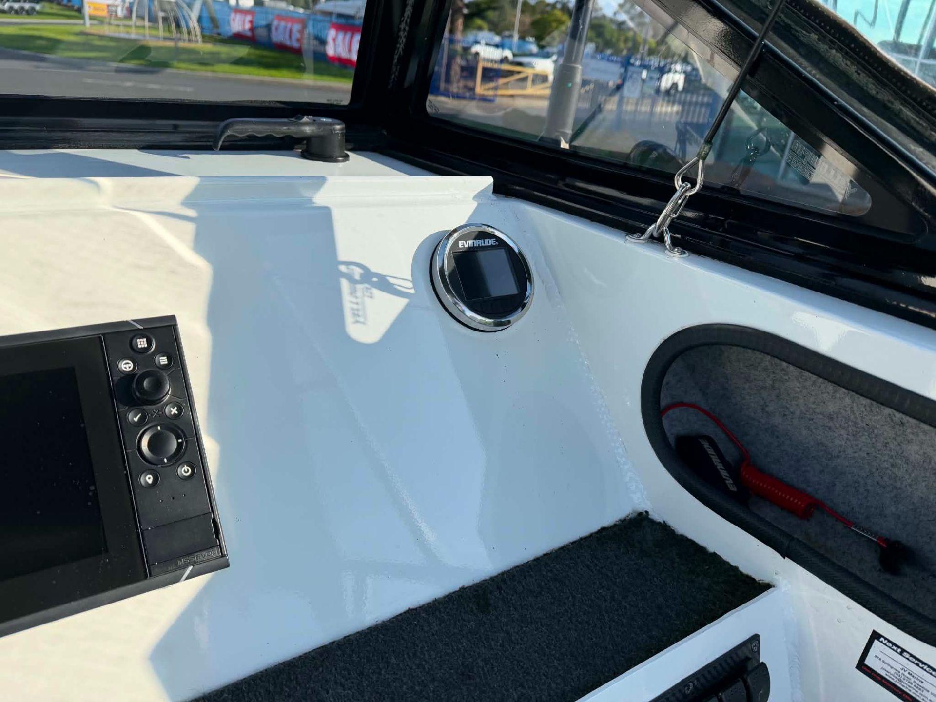 Yellowfin 6200 Soft Top Cabin - 2021 Model ( CON B) Yellowfin 6200 Soft Top Cabin - 2021 Model ( CON B)