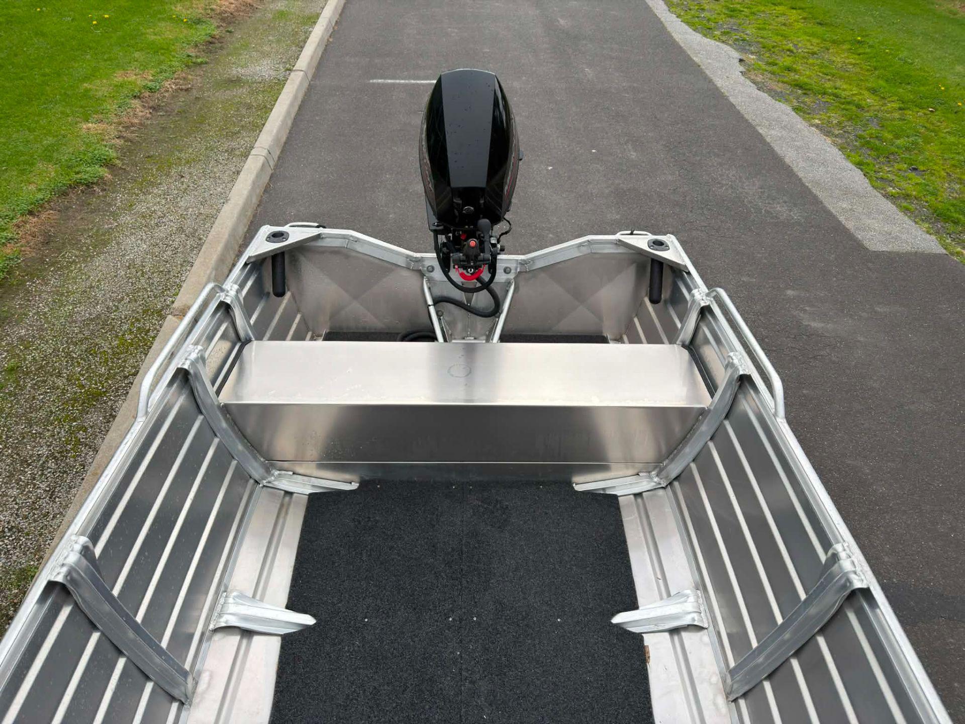 Quintrex 400 Dart L/S - 2026 Model ( NEW B65641) Quintrex 400 Dart L/S - 2026 Model ( NEW B65641)