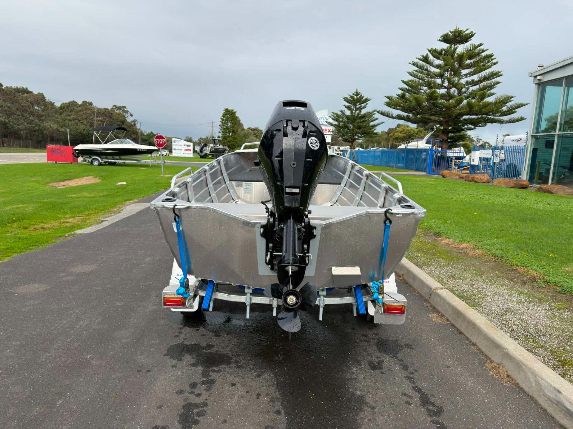 Quintrex 400 Dart L/S - 2026 Model ( NEW B65641) Quintrex 400 Dart L/S - 2026 Model ( NEW B65641)