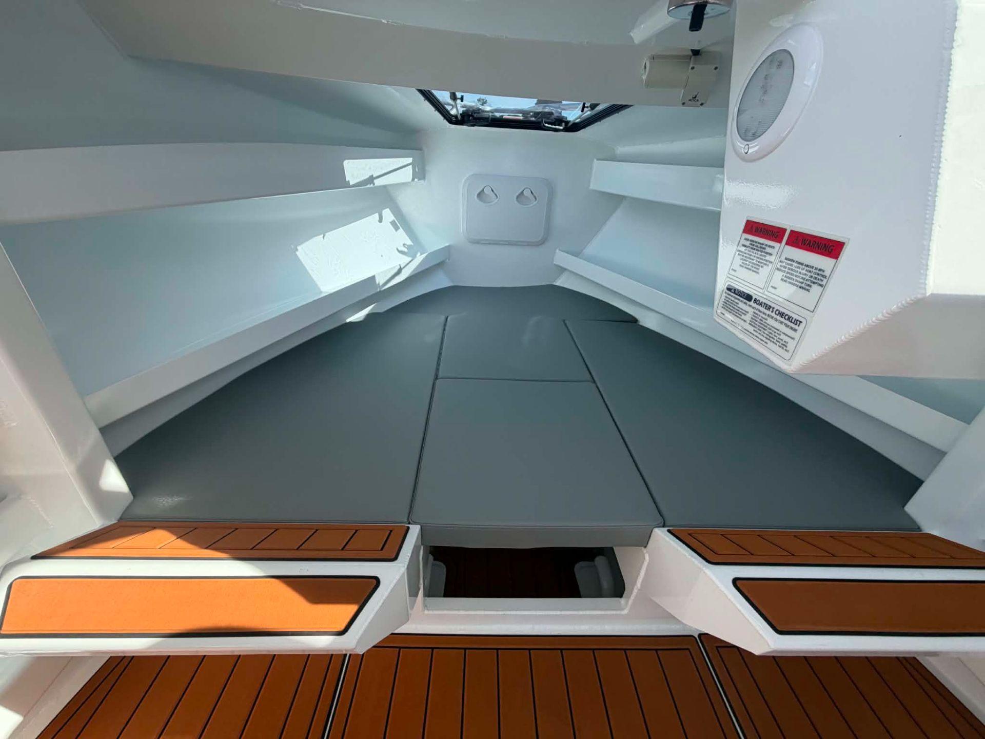 Bluewater King 625HT by Gospel - 2026 Model ( CON B65663) Bluewater King 625HT by Gospel - 2026 Model ( CON B65663)