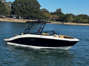 2026 SEA RAY SPX210 STERN DRIVE