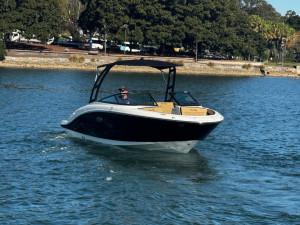 2026 SEA RAY SPX210 STERN DRIVE