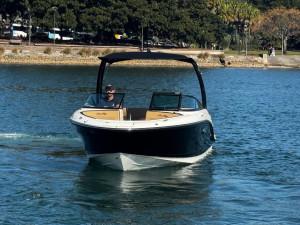 2026 SEA RAY SPX210 STERN DRIVE