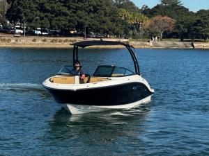 2026 SEA RAY SPX210 STERN DRIVE