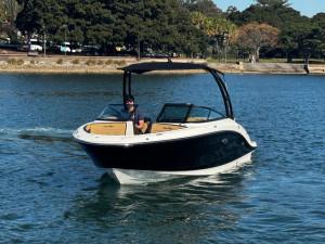 2026 SEA RAY SPX210 STERN DRIVE