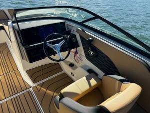 2026 SEA RAY SPX210 STERN DRIVE