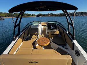 2026 SEA RAY SPX210 STERN DRIVE
