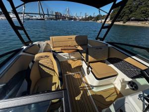 2026 SEA RAY SPX210 STERN DRIVE