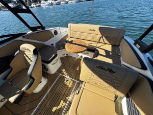 2026 SEA RAY SPX210 STERN DRIVE
