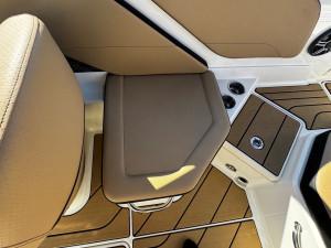 2026 SEA RAY SPX210 STERN DRIVE