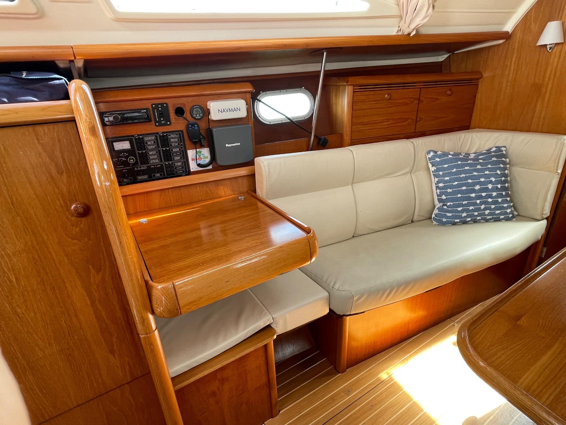 Jeanneau Sun Odyssey 35