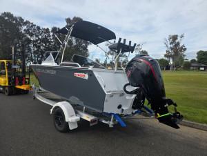 539 Wildrider SE Stacer, 115hp Mercury four stroke Pro XS & 1595kg drive on alloy trailer