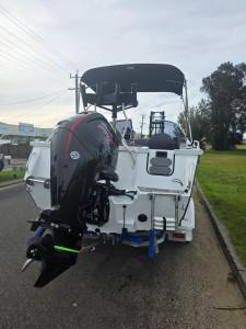 539 Wildrider SE Stacer, 115hp Mercury four stroke Pro XS & 1595kg drive on alloy trailer