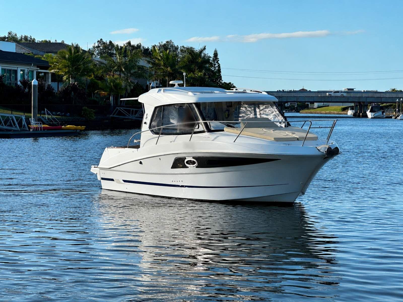 2012 BENETEAU ANTARES 8.80 OUTBOARD