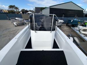 Polycraft 530 Warrior Centre Console + Yamaha 115HP