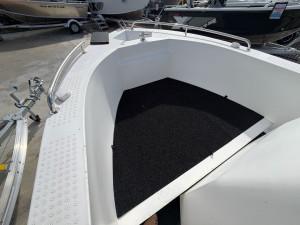 Polycraft 530 Warrior Centre Console + Yamaha 115HP
