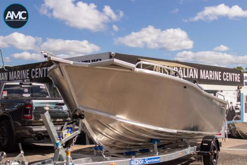 Carousel 2 of Aquamaster 520 Open