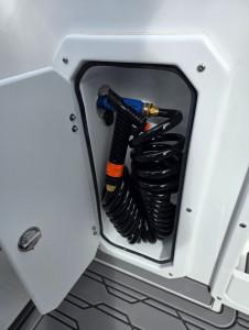 700HT Northbank, 300hp Mercury Verado four stroke & Easytow alloy drive on trailer