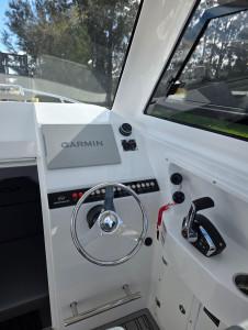 700HT Northbank, 300hp Mercury Verado four stroke & Easytow alloy drive on trailer