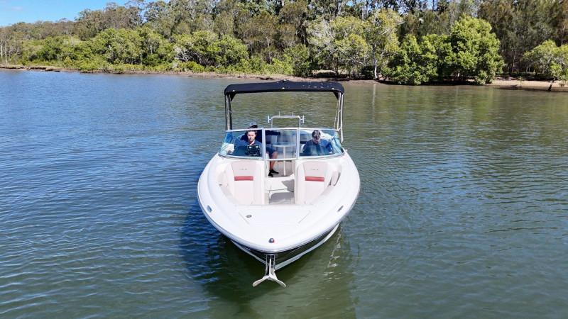 2005 Sea ray 270 SLX