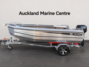 Kiwi Kraft 435, Suzuki DF30 Tiller Steering on Trailer. Special Offer