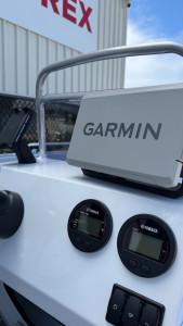 QUINTREX 460 RENEGADE PRO SIDE CONSOLE POWERED BY A YAMAHA F75LB OUTBOARD ON A QUINTREX ALUMINIUM 1100 I-BEAM TRAILER - 388934