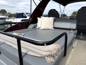 KinOcean 27ft Sport Tri-Toon 