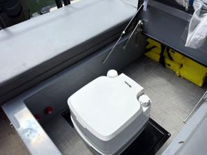 KinOcean 27ft Sport Tri-Toon 