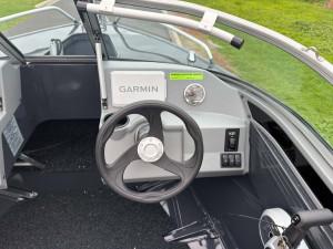 Quintrex 430 Fishabout (NEW B65637)