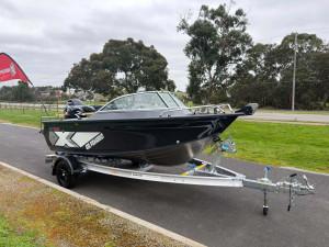 Quintrex 430 Fishabout (NEW B65637)