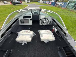Quintrex 430 Fishabout (NEW B65637)