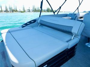 2023 Bennington 23 LX