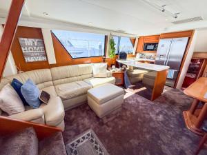 ​​​​​​​1998 Viking 60 Motor Yacht