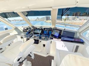 ​​​​​​​1998 Viking 60 Motor Yacht