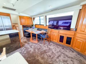 ​​​​​​​1998 Viking 60 Motor Yacht