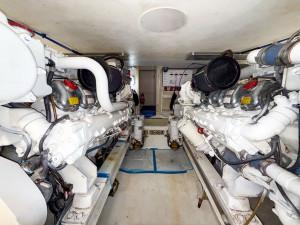 ​​​​​​​1998 Viking 60 Motor Yacht