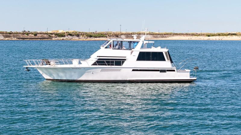 ​​​​​​​1998 Viking 60 Motor Yacht