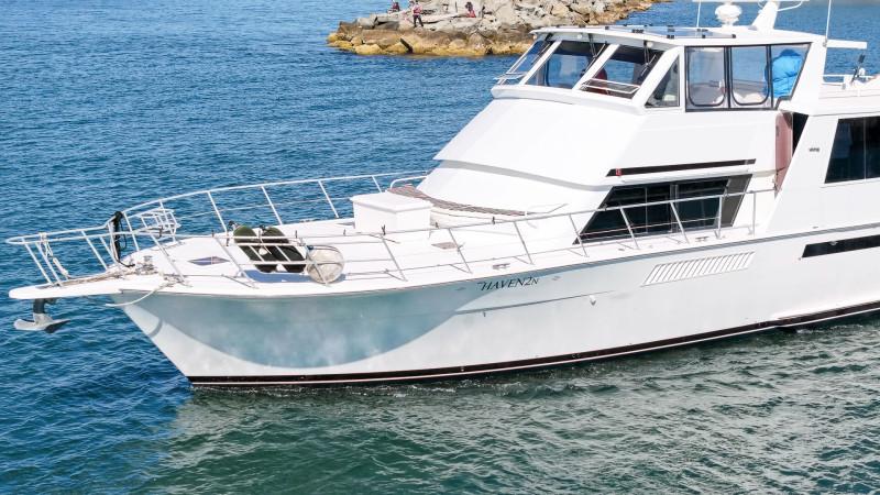 ​​​​​​​1998 Viking 60 Motor Yacht