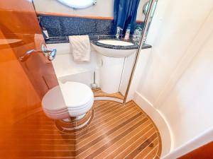 2004 Princess V65 Sports Cruiser