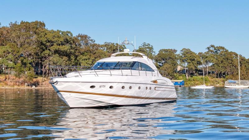 2004 Princess V65 Sports Cruiser